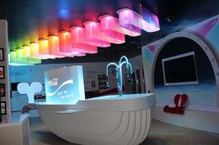 西安新点展览制作搭建|展览设计空间感是如何利用玻璃增强的?
